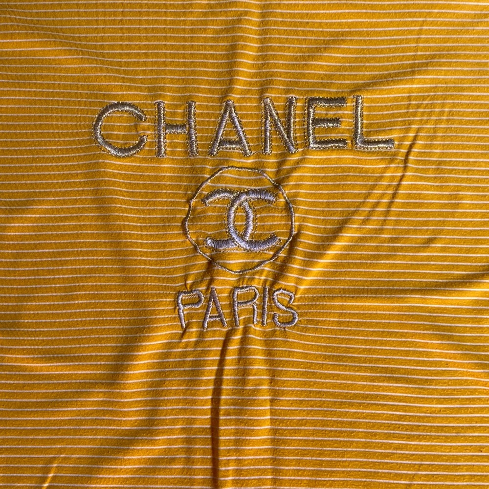 Chanel t shirt white Yellow stripe gold embroidery